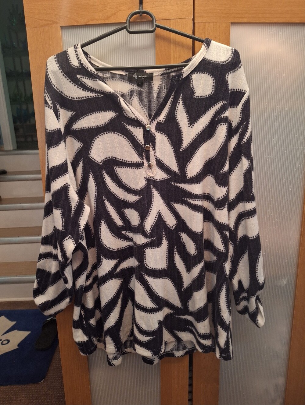 Lily Morgan Plus Size Abstract Leaf Print Blouse Black White Henley Top Size 1X